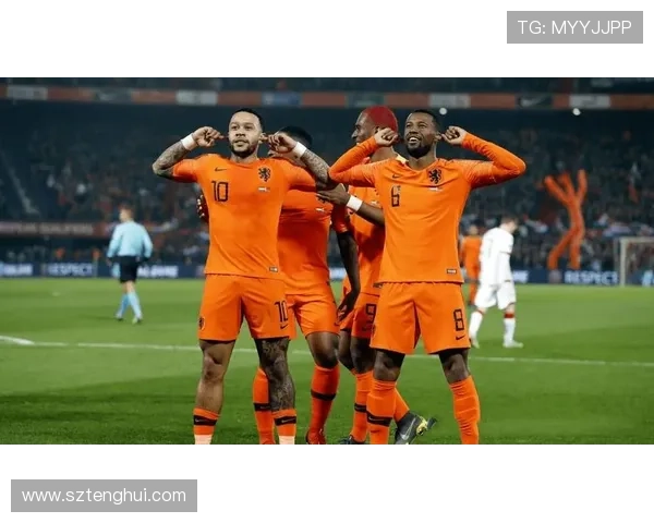 埃因霍温中路渗透战术近期表现稳健 埃因霍温中路渗透战术近期表现稳健